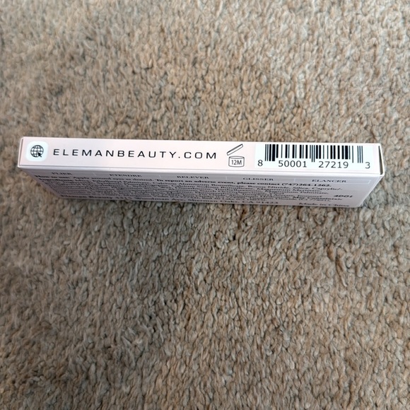 New in box Eleman Beauty Ballerine eyeshadow palette 4.0g/ 0.14oz . - Picture 3 of 4